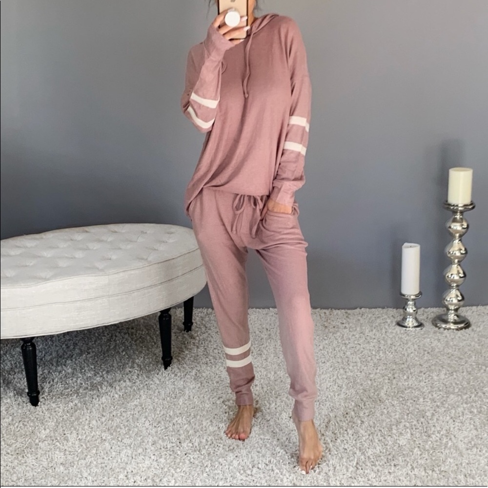 🏷SALE| 🆕 DREAMS Lounge Set | Berry